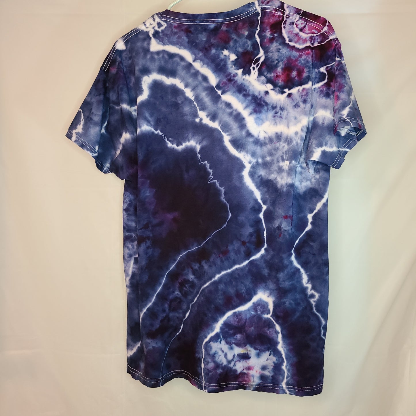 Navy touch of Amethyst L Crew Tee Tie Dye