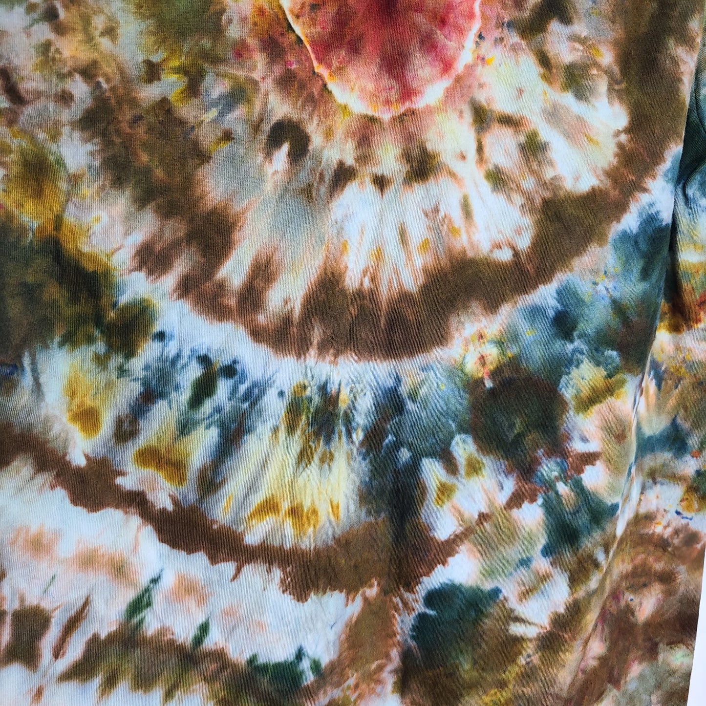 Khaki Forest Berry Small V neck Tie Dye