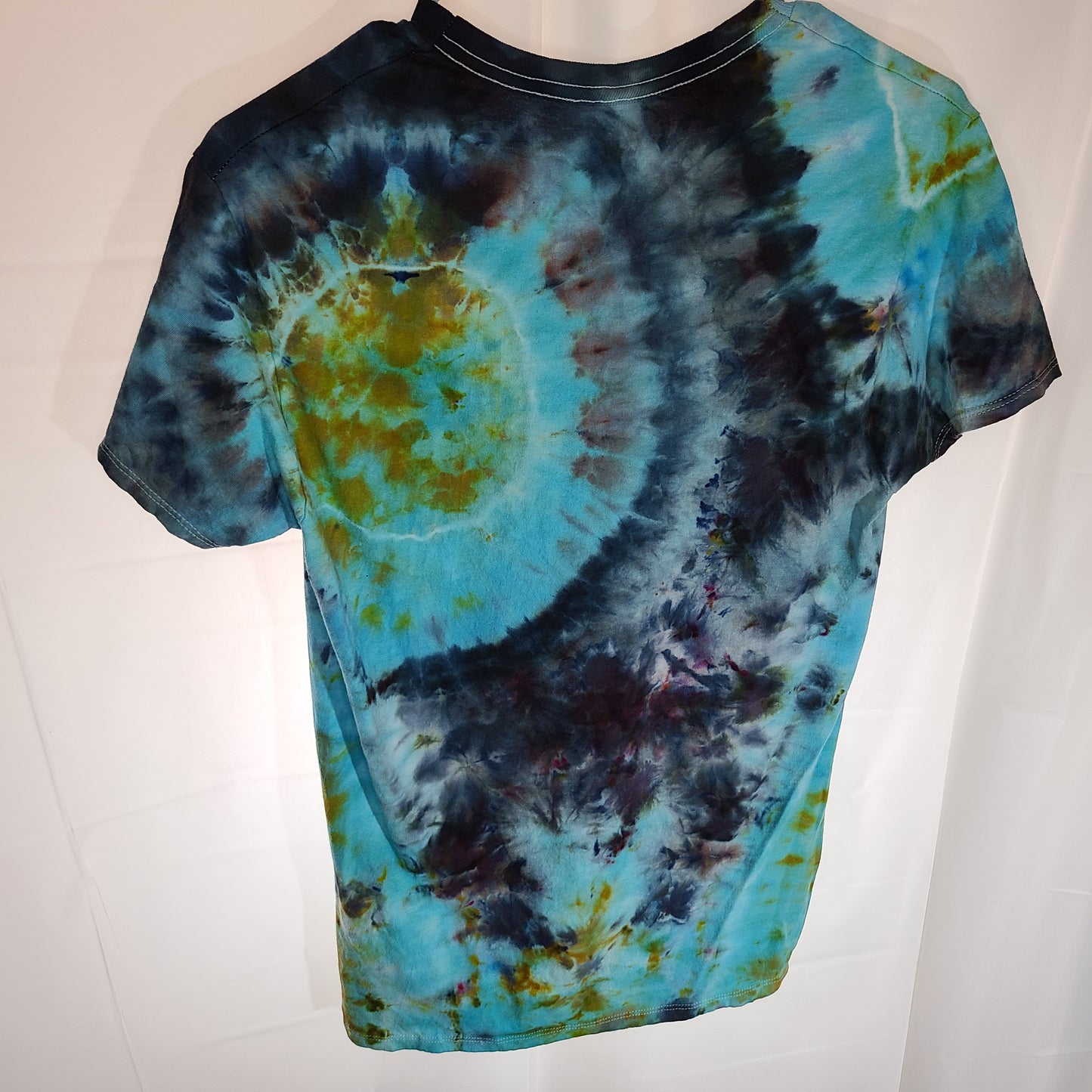 Glacier Smoke Small V neck Tie Dye