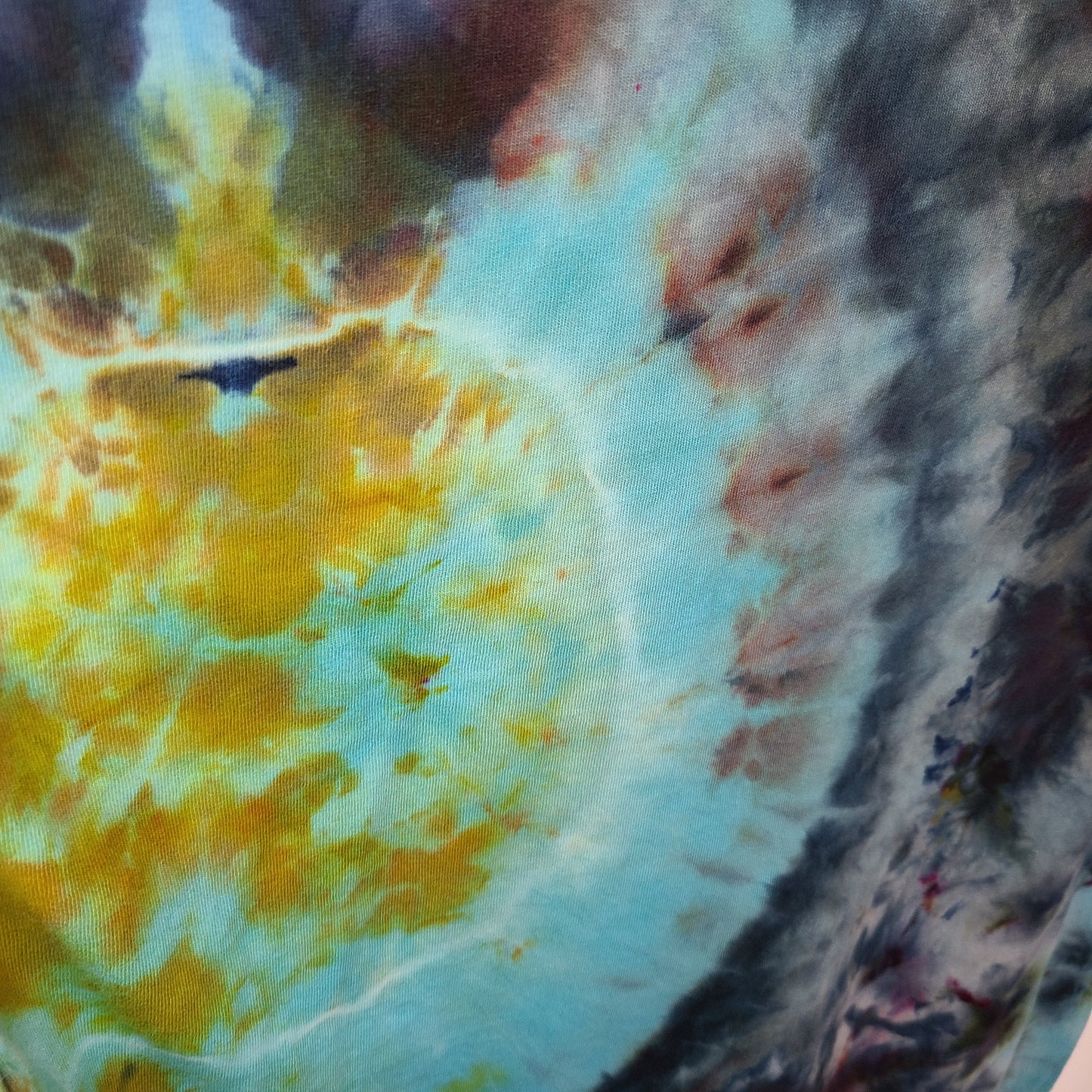 Glacier Smoke Small V neck Tie Dye