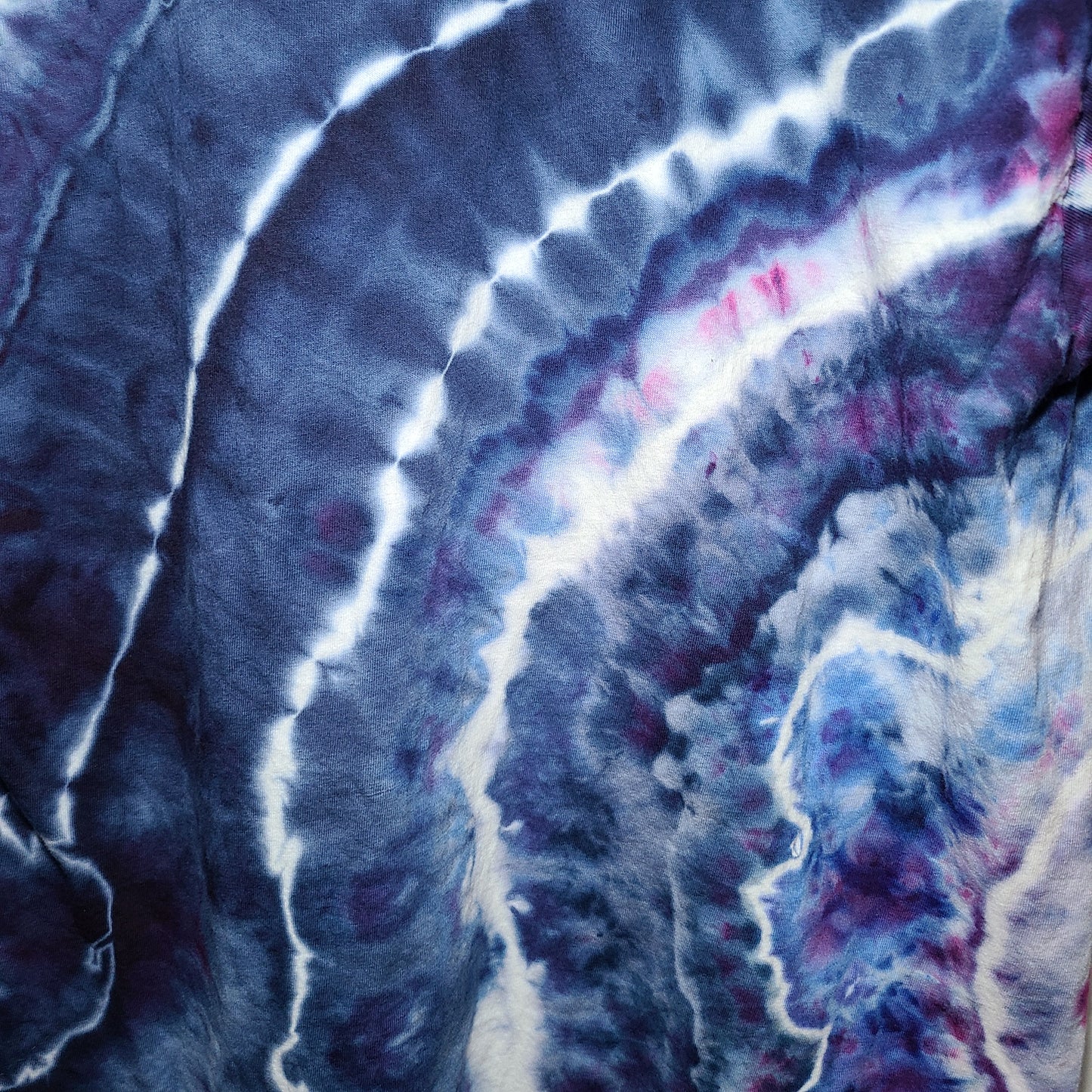 Geode of Navy Amethyst L Crew Tee Tie Dye