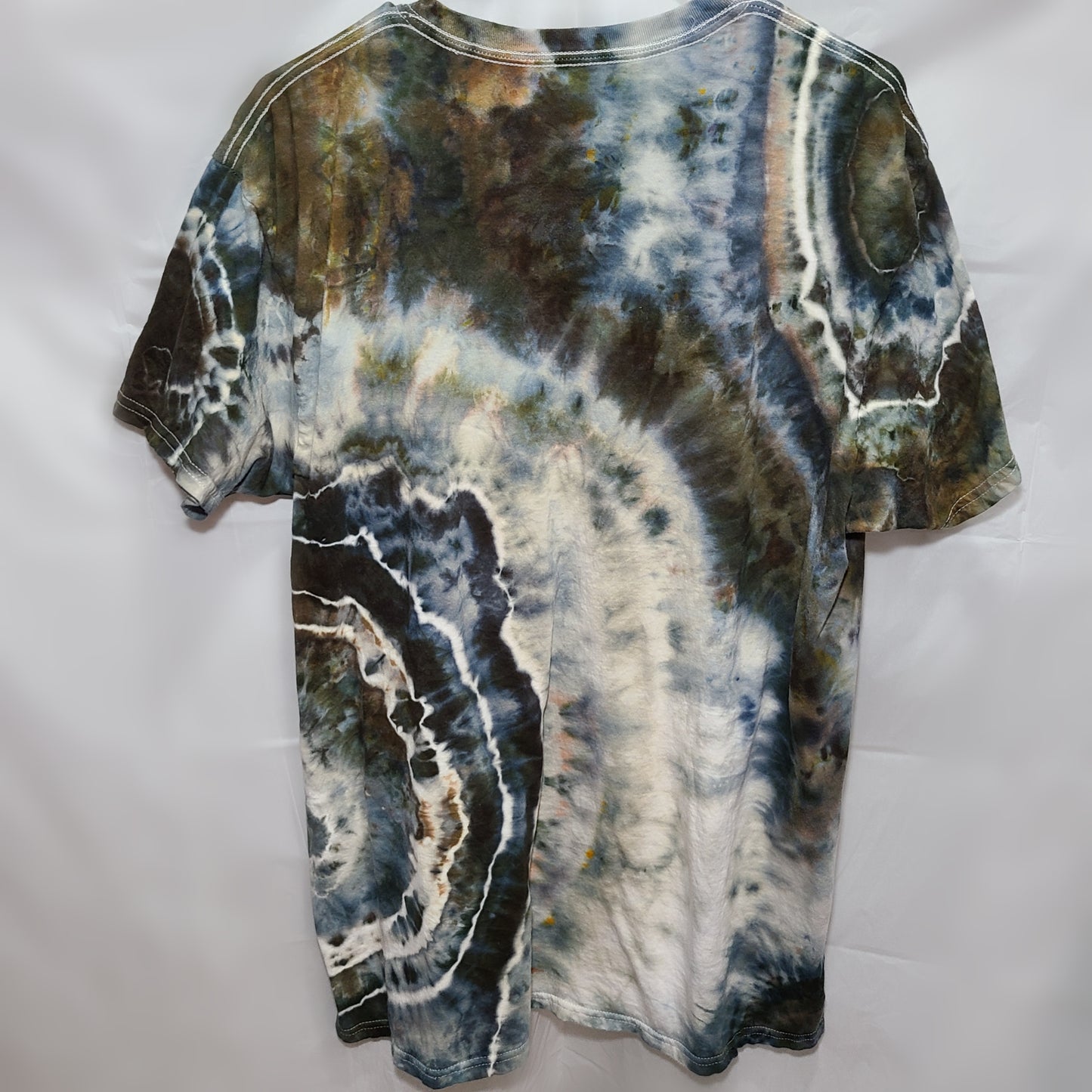 Slate Mushroom Geodes XL Crew Neck Tie Dye Tee
