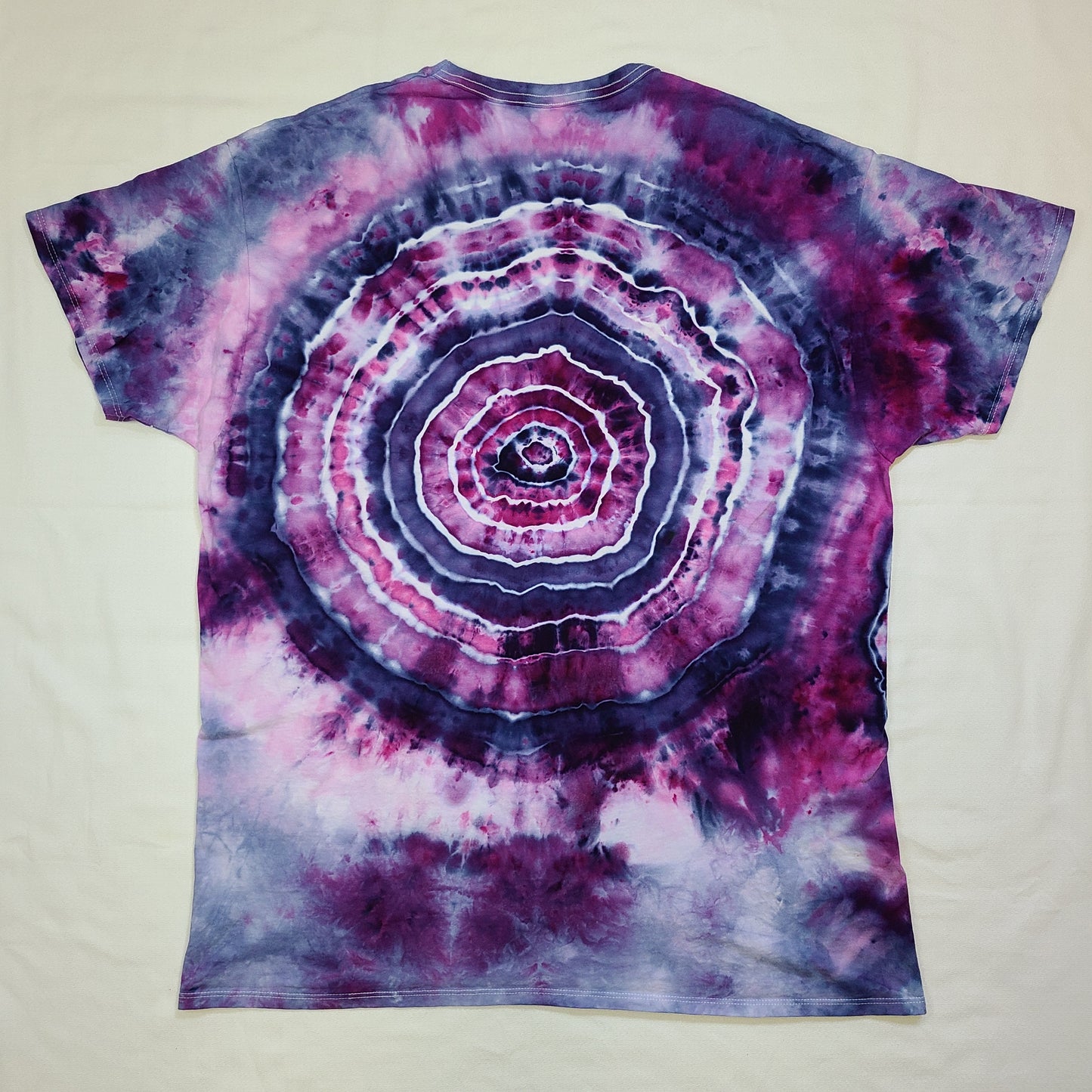 Amethyst Lavender Waves XL V Neck Tie Dye