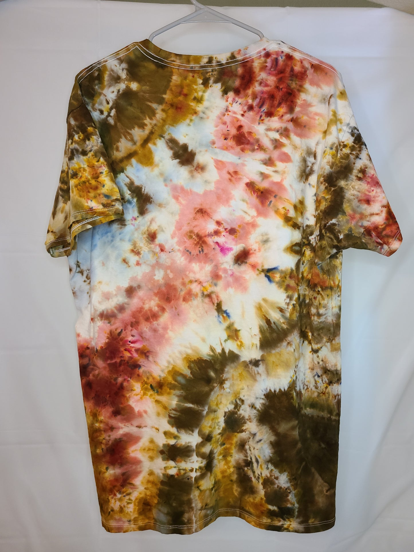 Strawberry Khaki XL Crew Tee Tie Dye