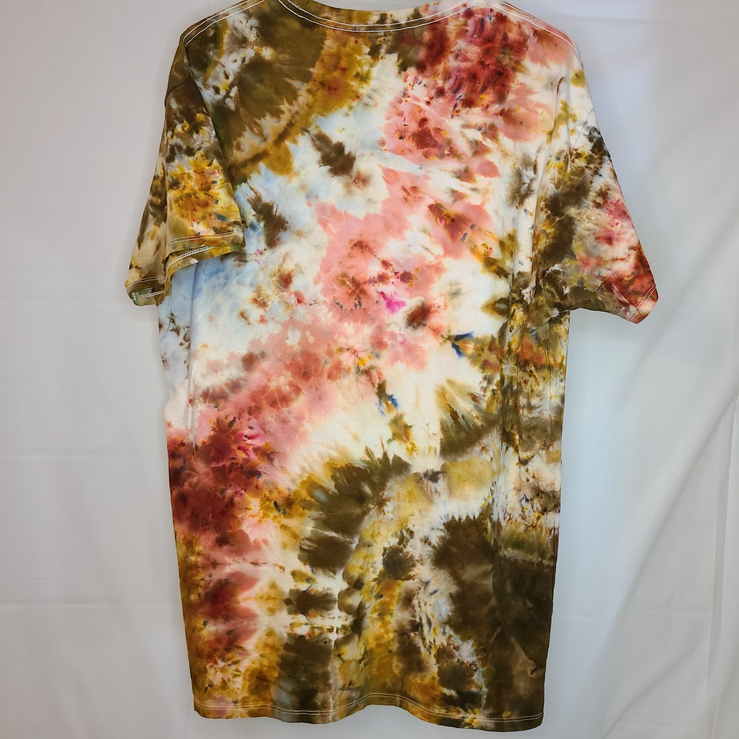 Strawberry Khaki XL Crew Tee Tie Dye