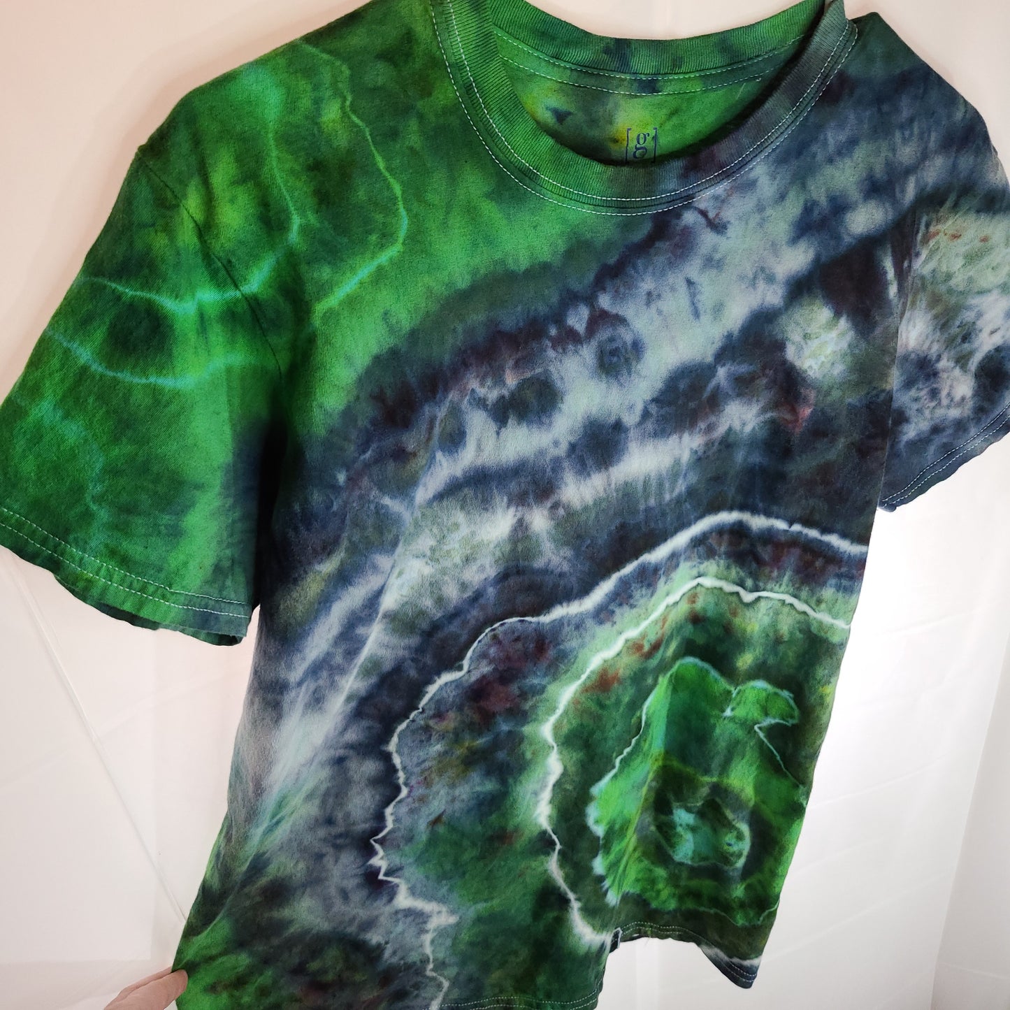 Smoked Emerald Geode Medium Crew Neck Tie Dye