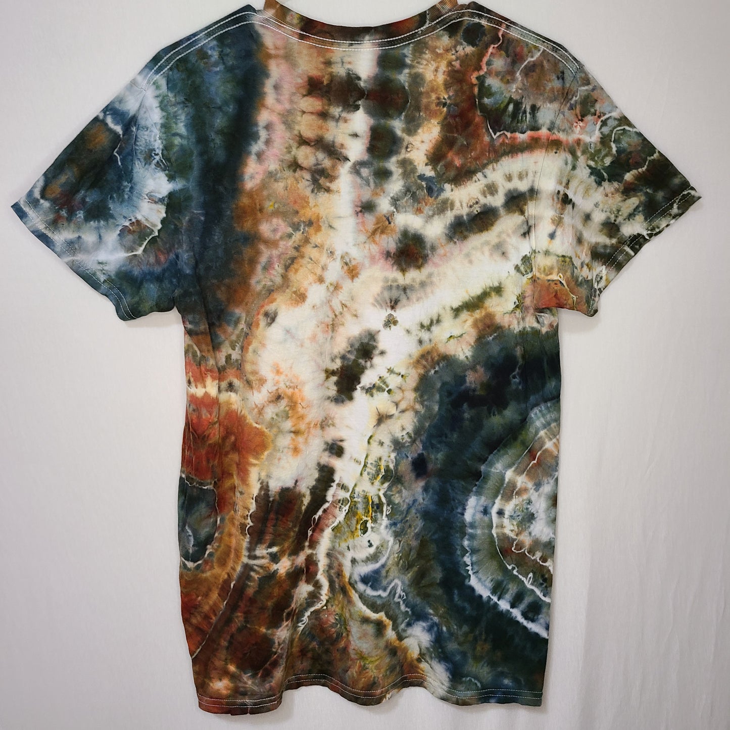 Earthen Slate Geodes Medium Crew Neck Fresh Frozen Dyes Tee