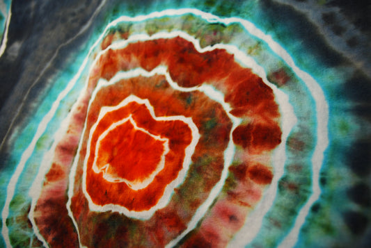 Dark Cloud Burst Small V neck Tie Dye